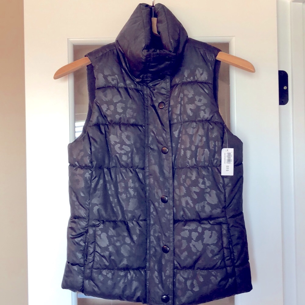 Old Navy Grey Leopard Vest
